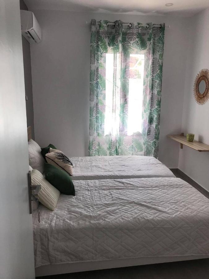 Calma Apartment Masouri Bagian luar foto